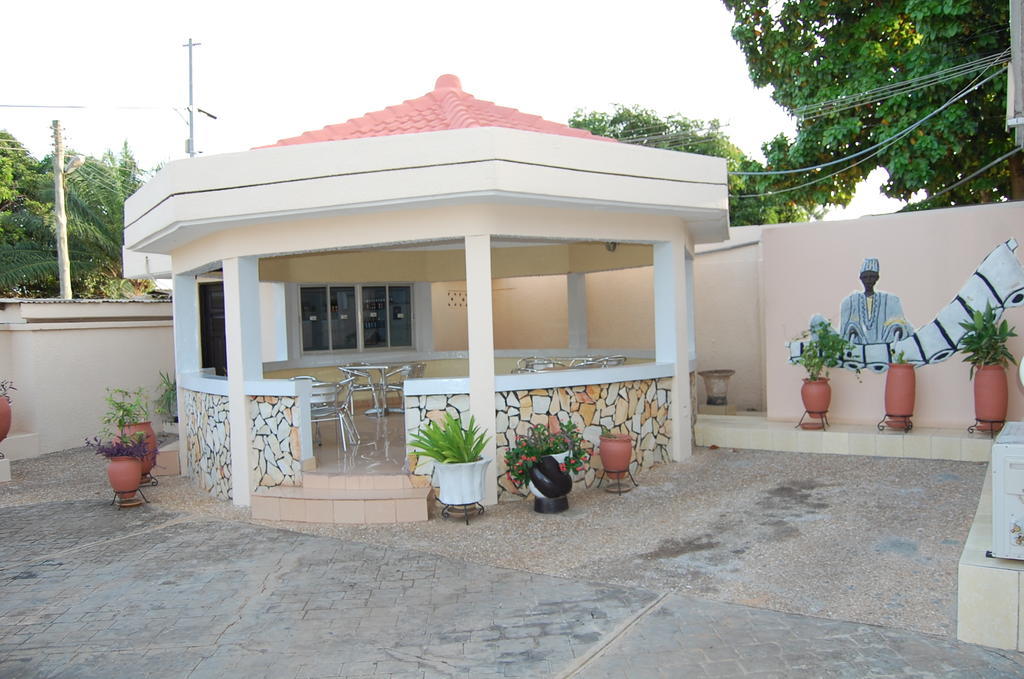Global Summer Hotel Akkra Exterior foto